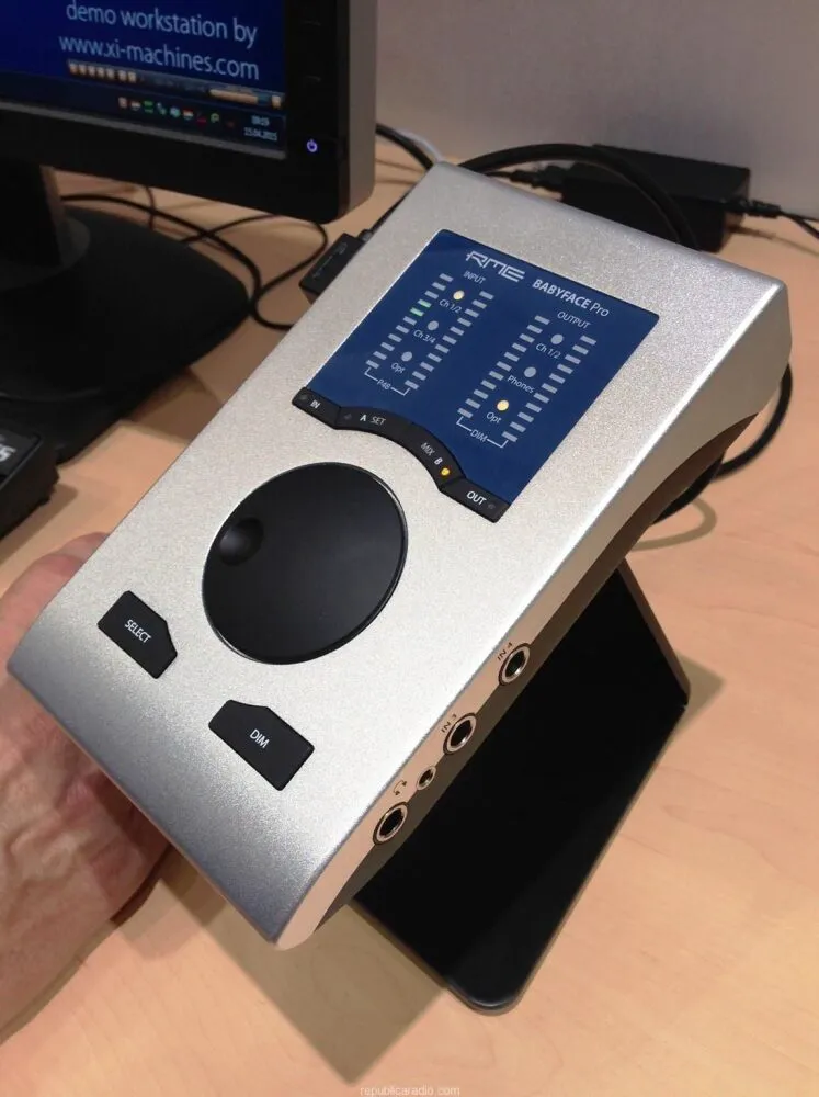 Внешняя звуковая карта RME Babyface Pro FS в Антраците-0